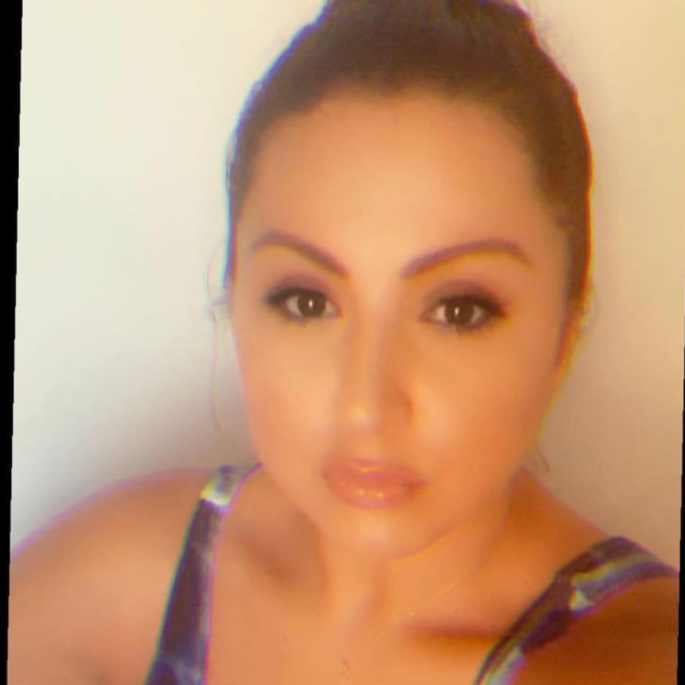 Meet your Posher, Adlena